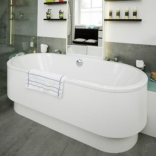 Architektonisches Schmuckstueck freistehende Badewanne