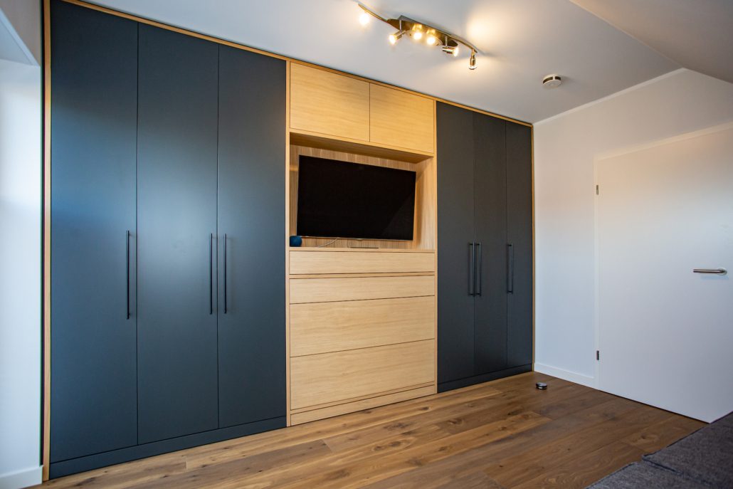 Speckemeyer | Maßgeschneiderte Schranklösung